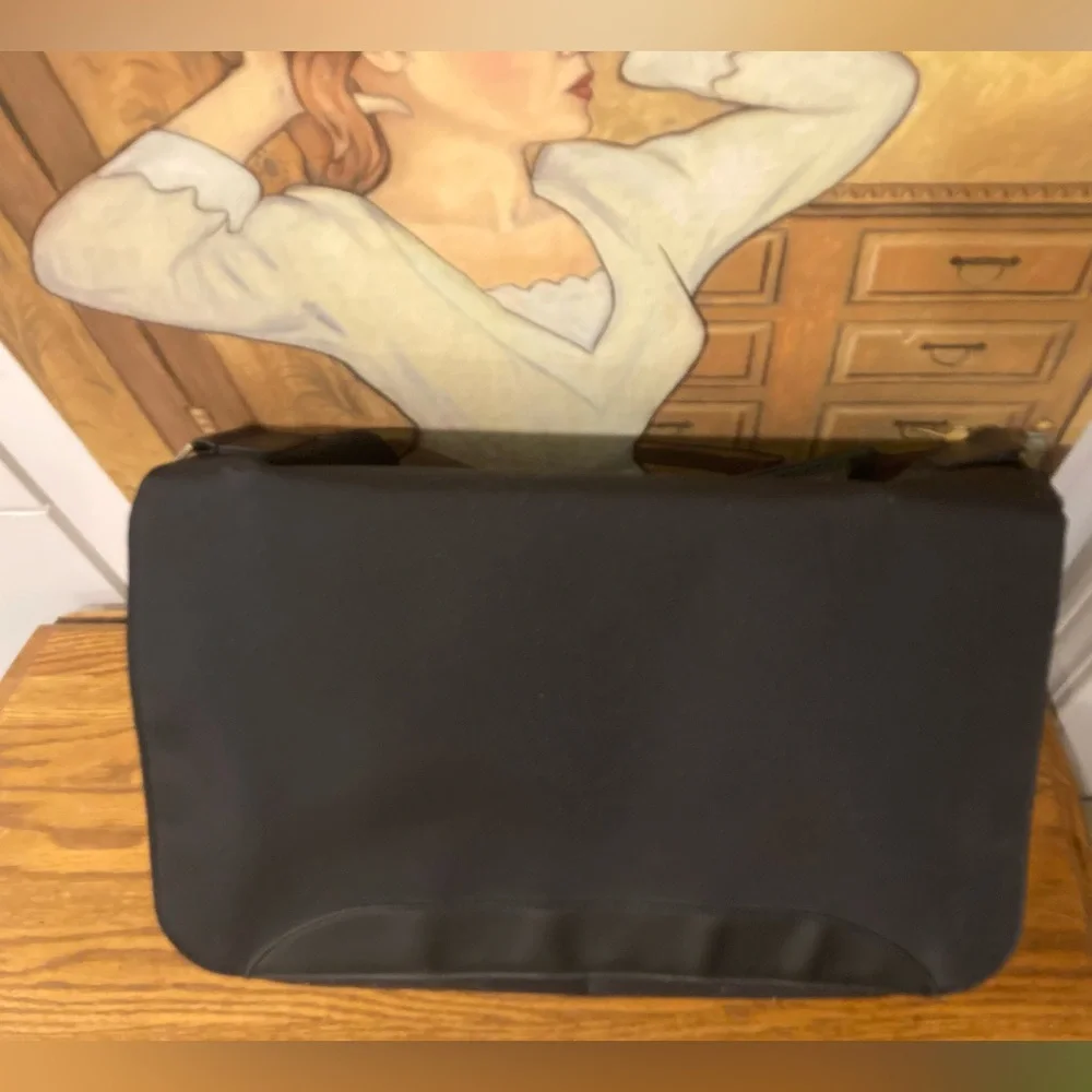 Hbc Essentials Bosca Messenger Bag Shoulder Bag Fits 15